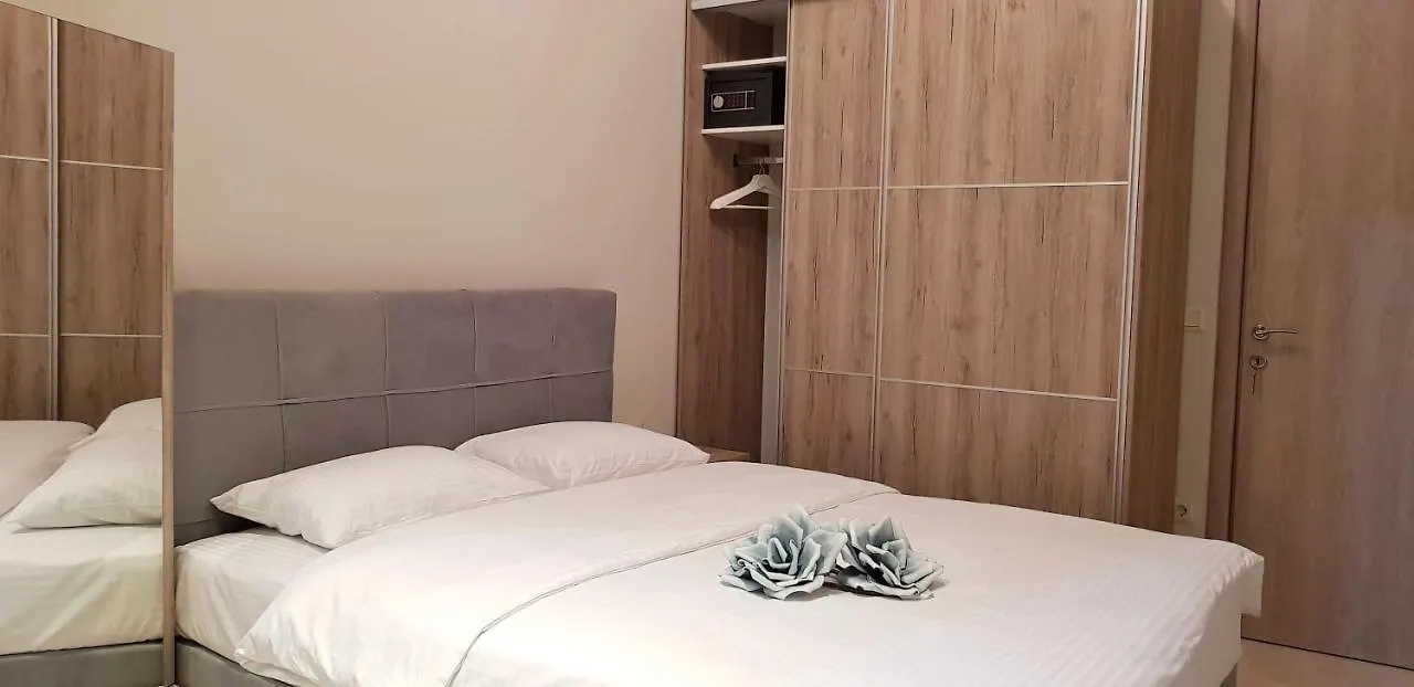 Domus Luxury Villas Hanioti