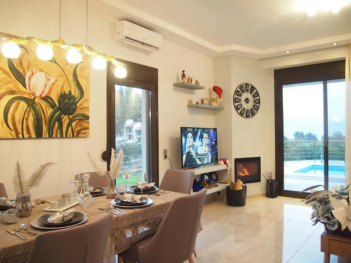 Domus Luxury Villas Hanioti
